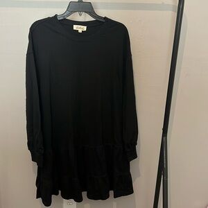 Black listicle dress